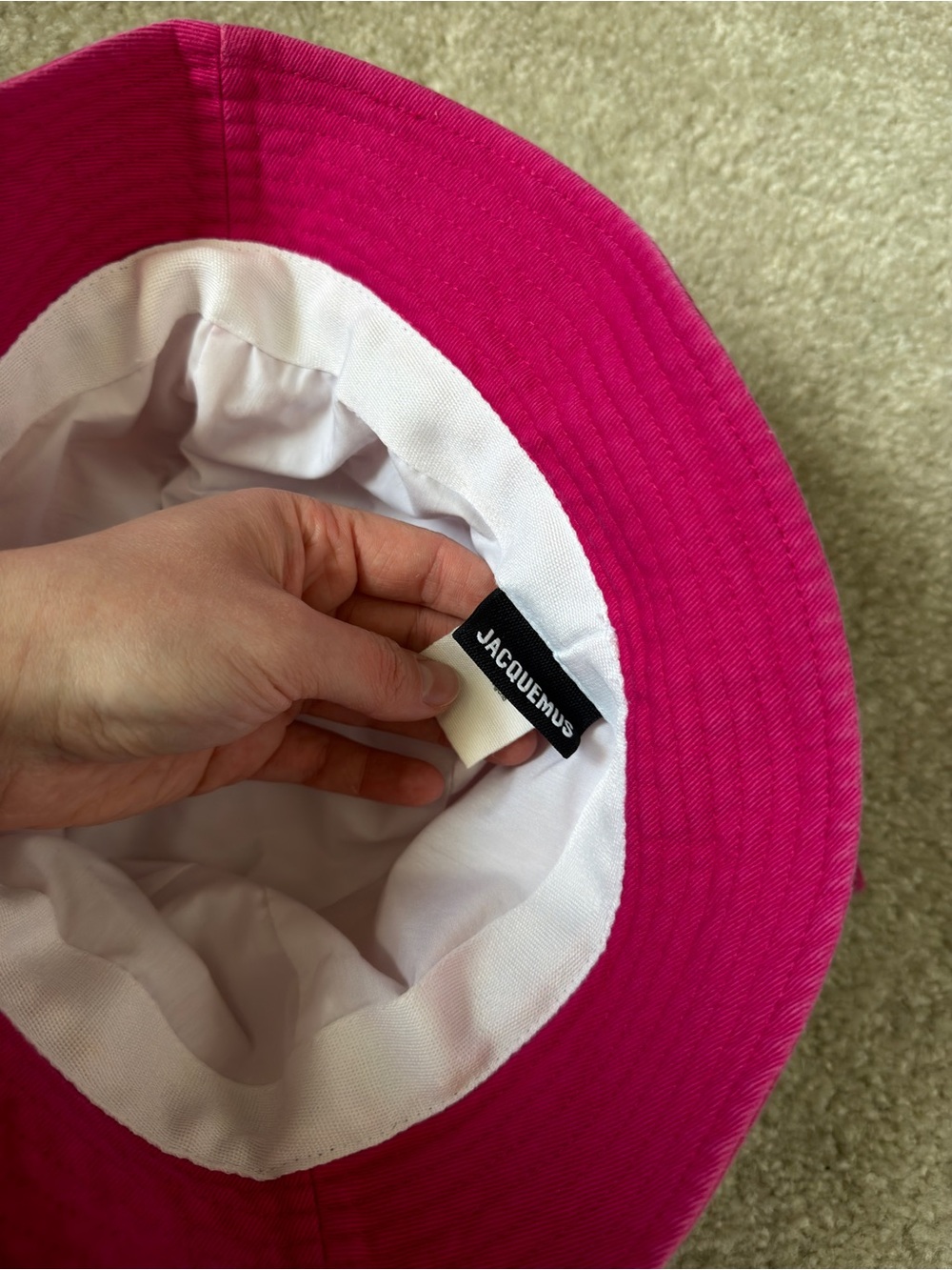 Jacquemus Fuchsia Logo Bucket Hat - Picture 3 of 4